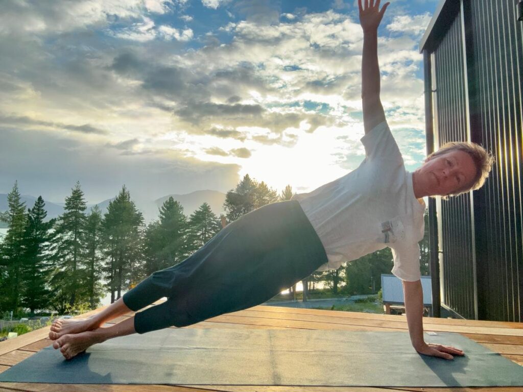 side plank for preventing osteoporosis